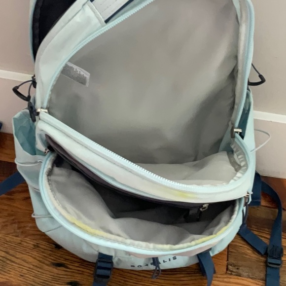 light blue and navy blue north face backpack - Picture 4 of 5